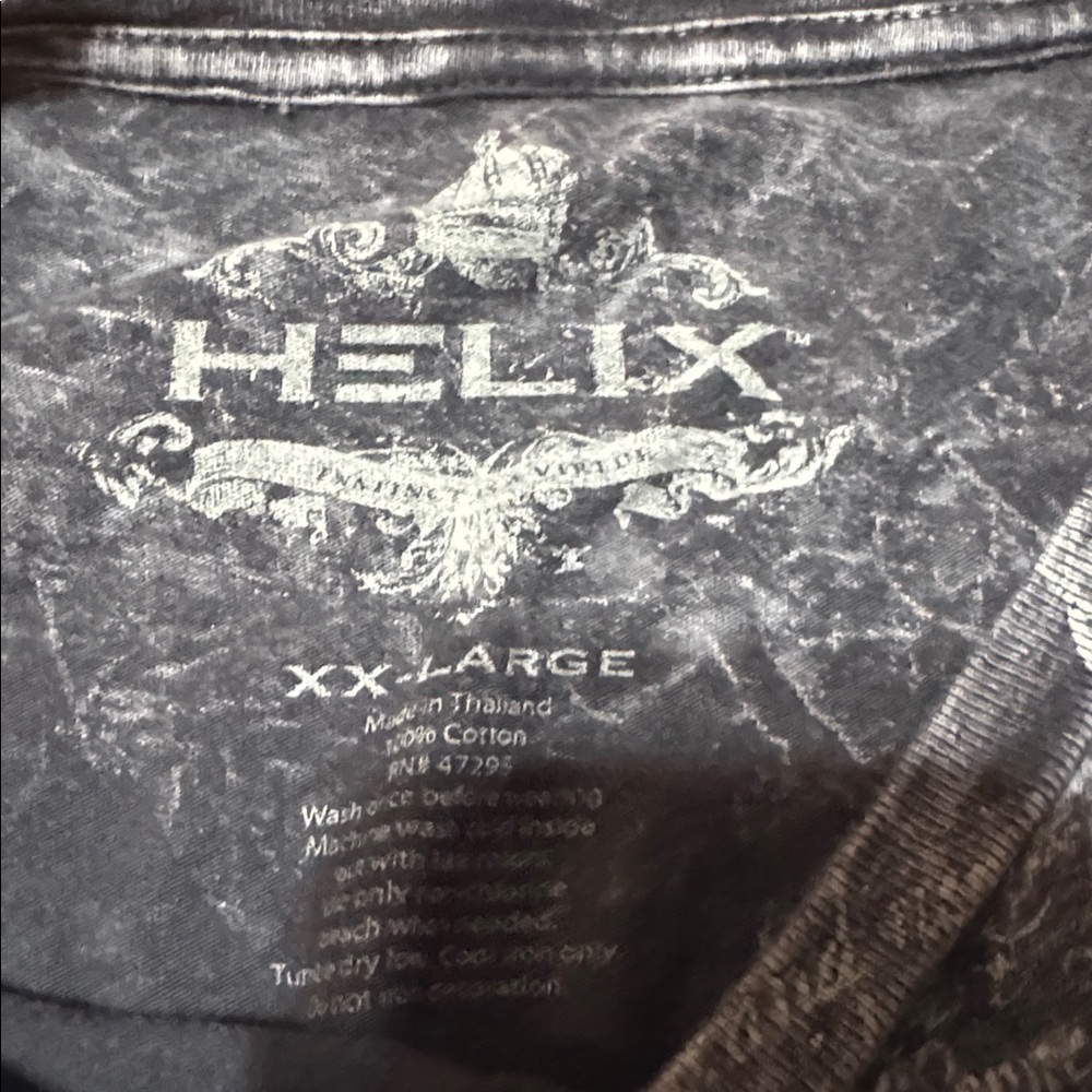 Helix Charcoal Graphic Tee with Skull Motif size 2XL - Picture 3 of 4